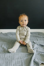 Mebie Baby Oatmeal Bamboo Footed Zipper - 