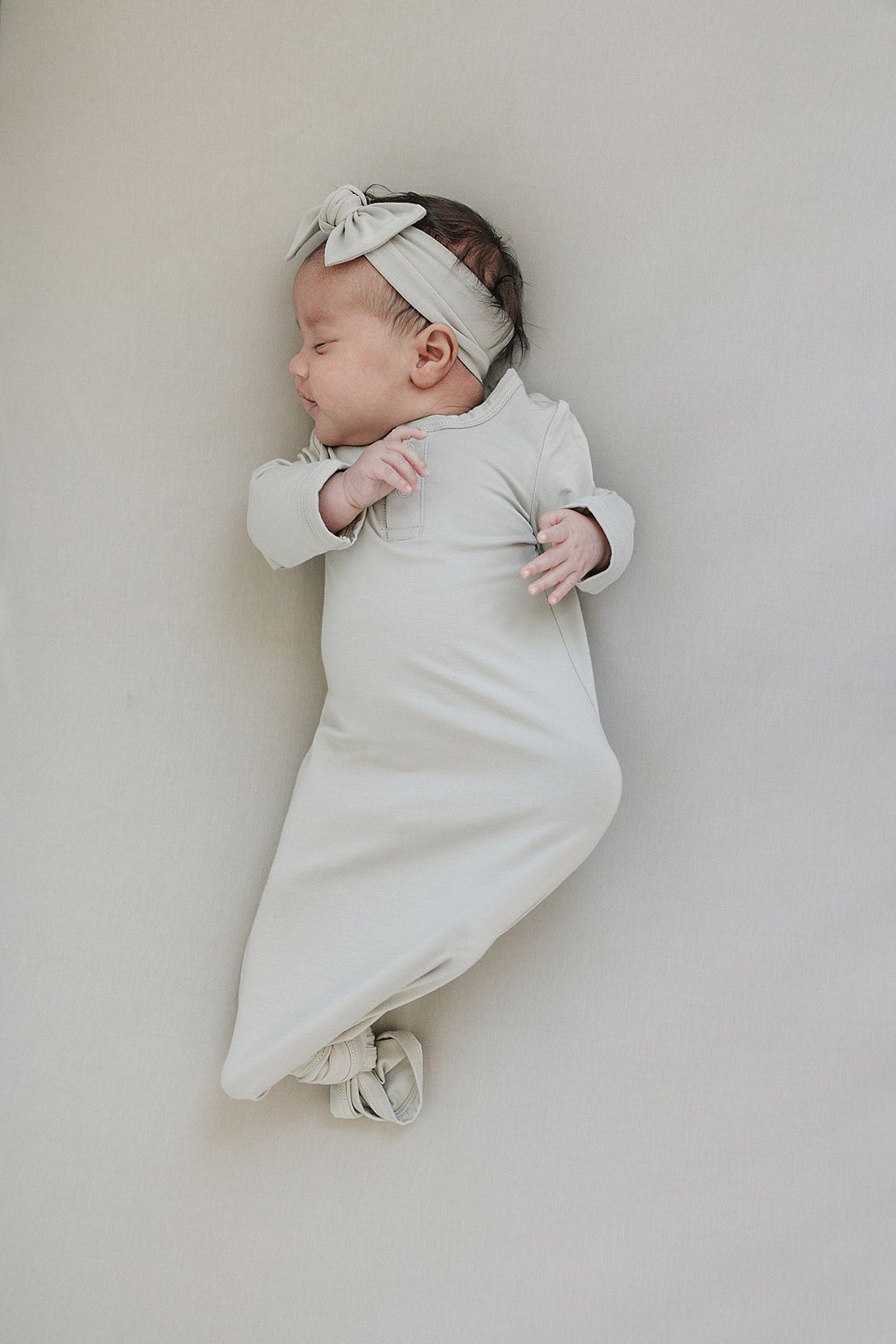 Mebie Baby Oatmeal Bamboo Stretch Crib Sheet - 