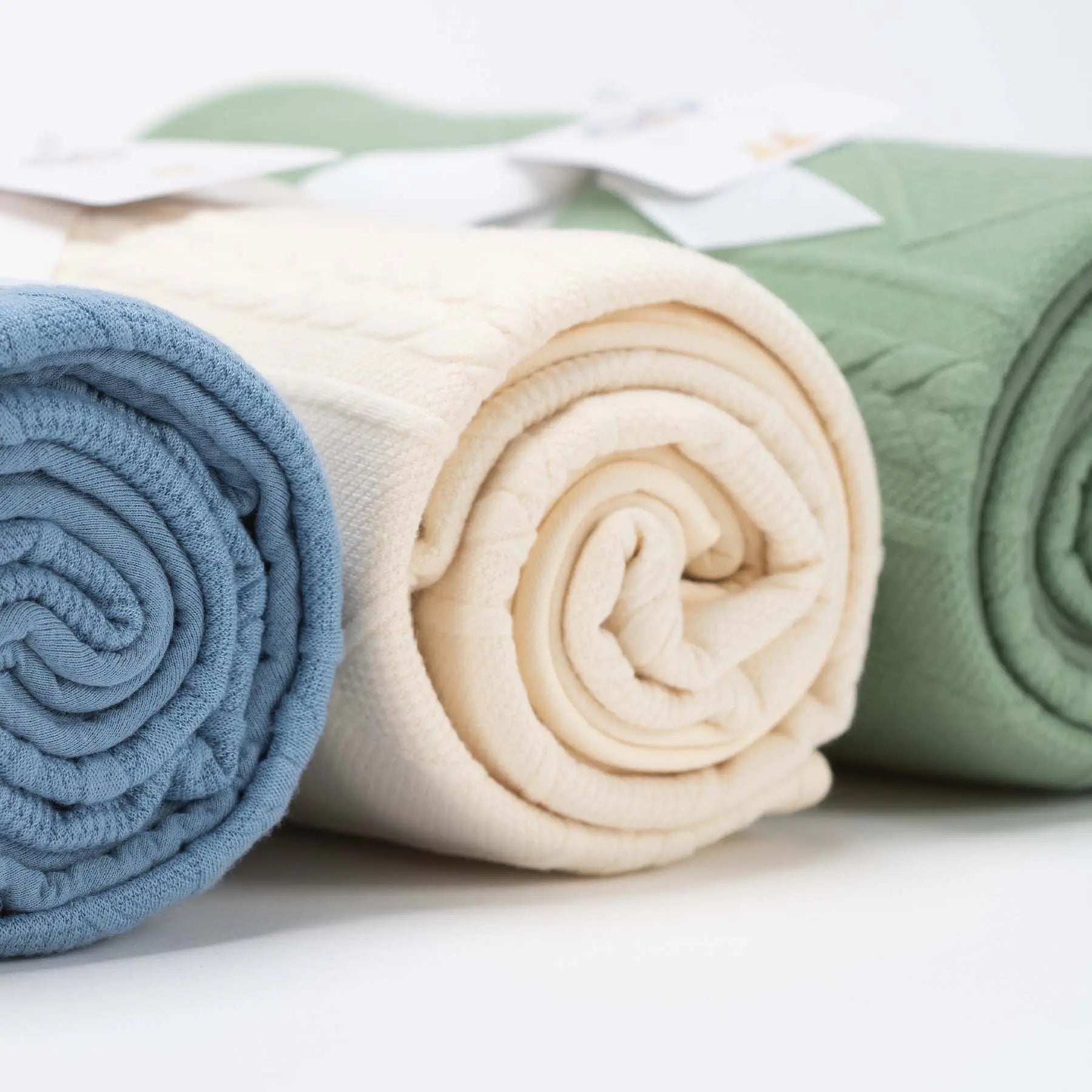 Oatmeal Knit Baby Blanket Soft Fabric Cute Design Nursery Gift.
