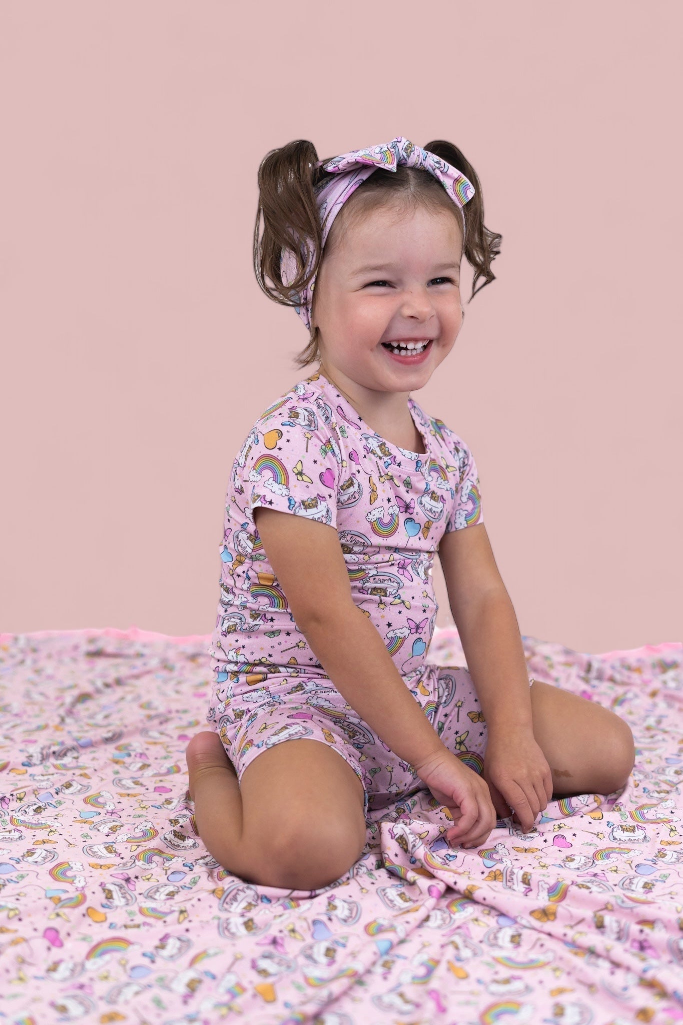 DREAM BIG LITTLE CO ONCE UPON A BIRTHDAY DREAM SHORT SETEveretts Place