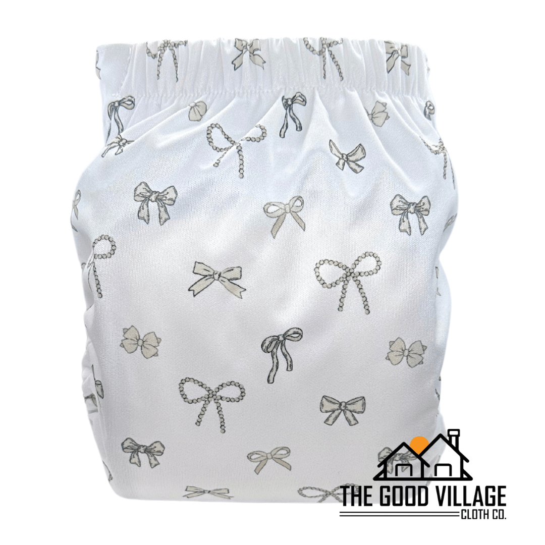 The Good Village Cloth Co. One Size Pocket Diaper | Bow Love - 