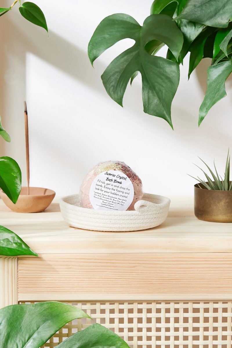 Organic Bath Bomb with Crystal Surprise for Luxurious Home Spa - Everetts Place