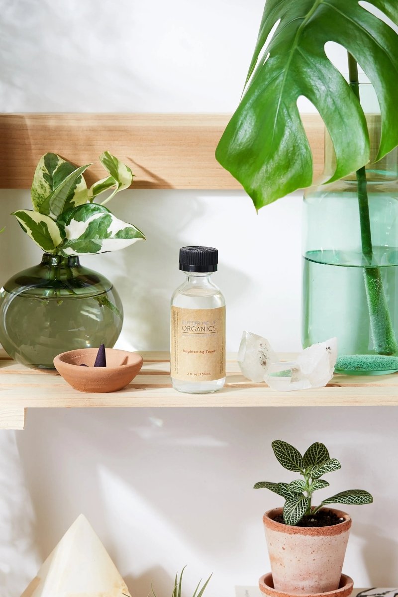 Organic Brightening Toner with Natural Exfoliation for Radiant Skin - Everetts Place