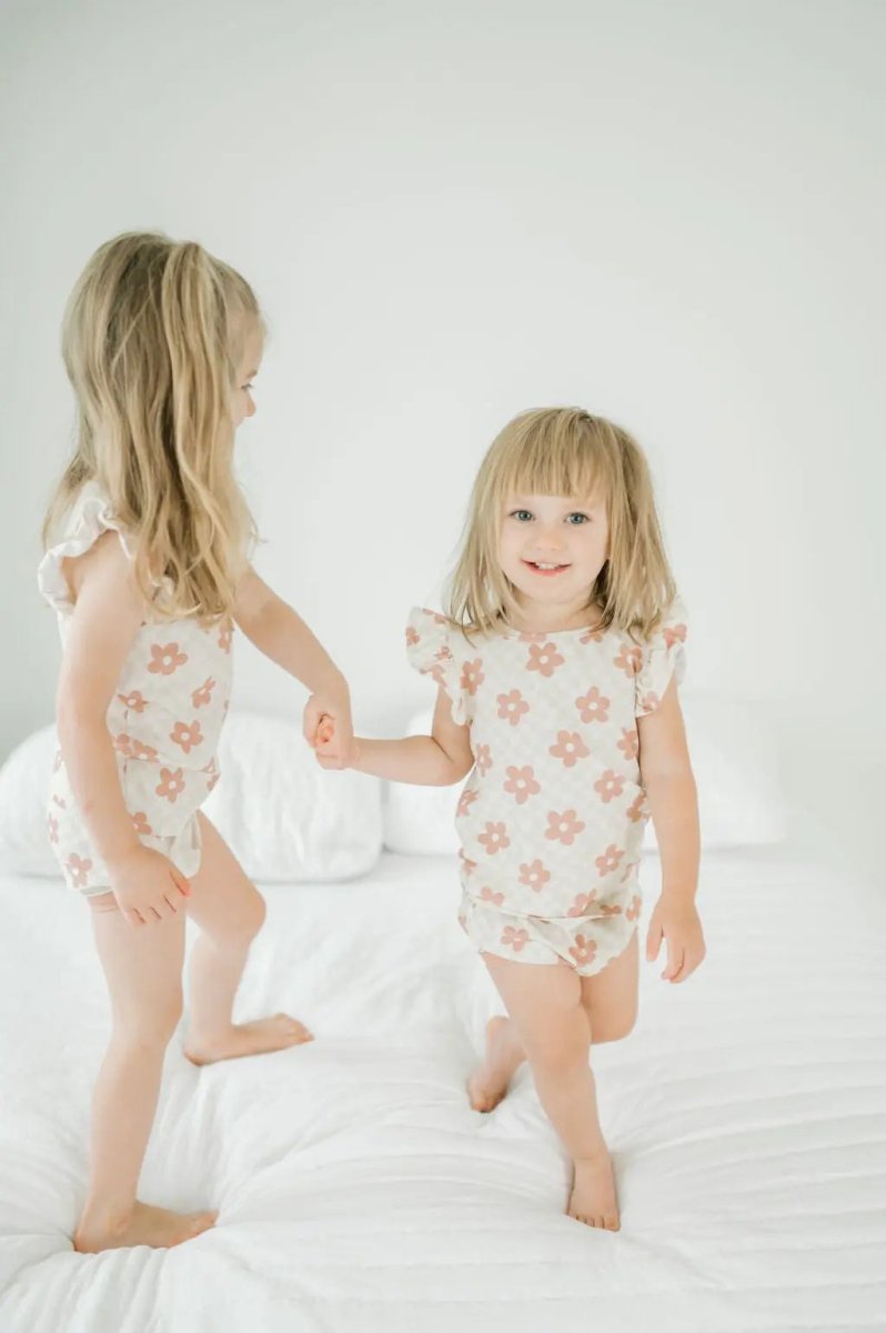 Harp Angel Boutique Organic Cotton Checkered Daisy Ruffle Short Set for Comfortable Girls - 