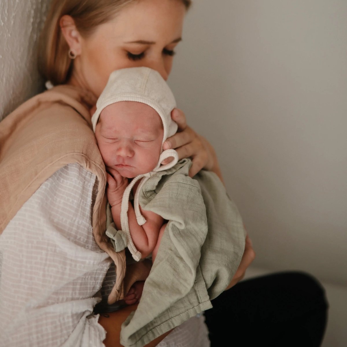 Mushie Organic Cotton Muslin Cloths 3 Pack Extra Soft Versatile Nursery Essentials - 