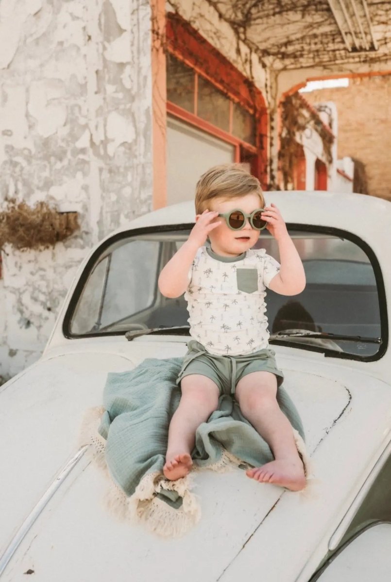 Harp Angel Boutique Organic Cotton Short Sleeve Shirt with Palm Beach Design - 