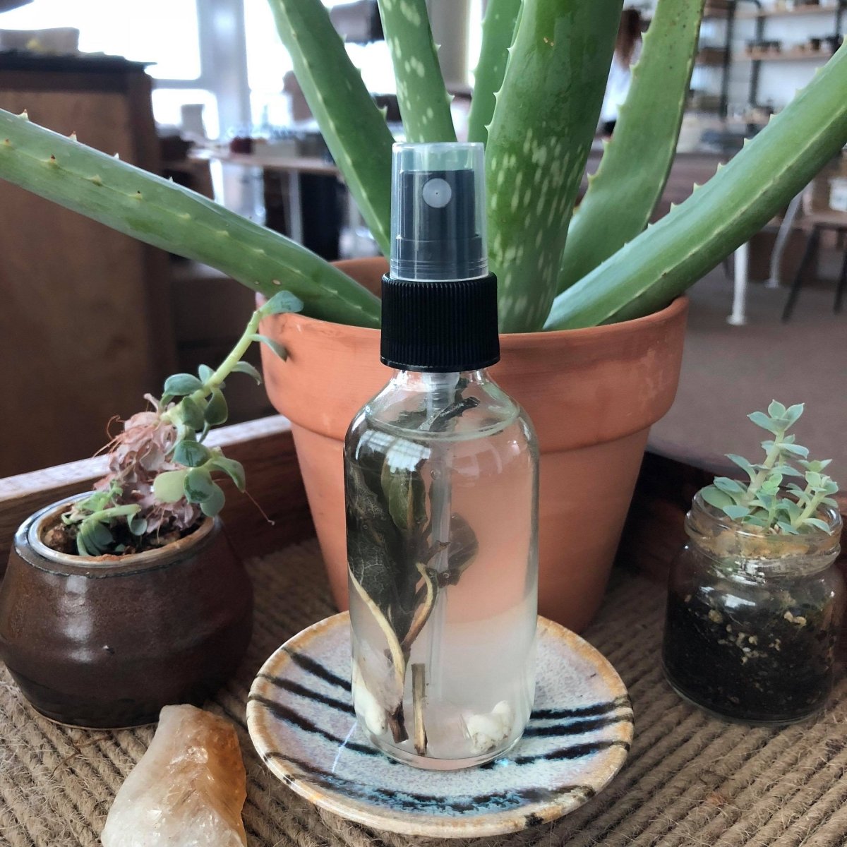 Organic Energy Cleansing Spray with Natural Aura Purifying Formula for Spiritual Seekers - Everetts Place