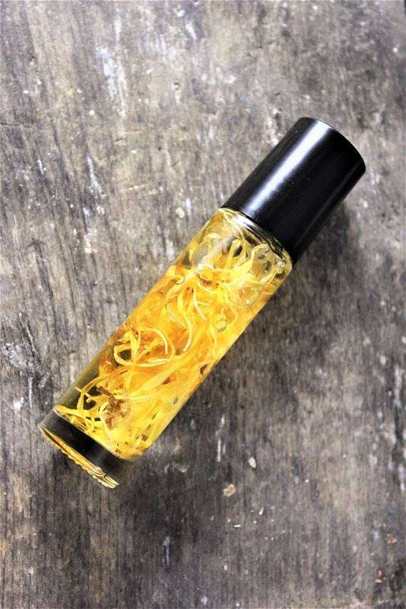 Organic Essential Oil Perfume / Perfume Oil/ - Everetts Place: Online Boutique - Diffusers, Oils & Candles