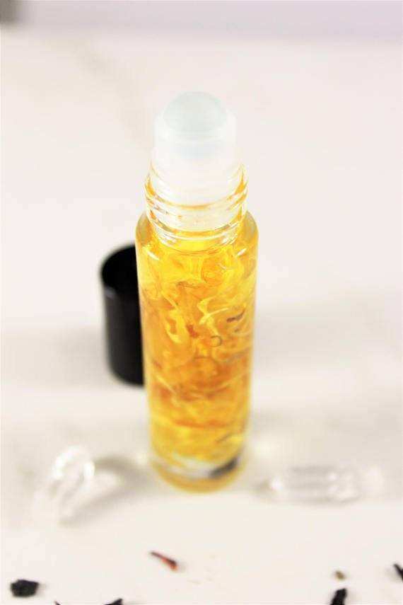 Organic Essential Oil Perfume / Perfume Oil/ - Everetts Place: Online Boutique - Diffusers, Oils & Candles