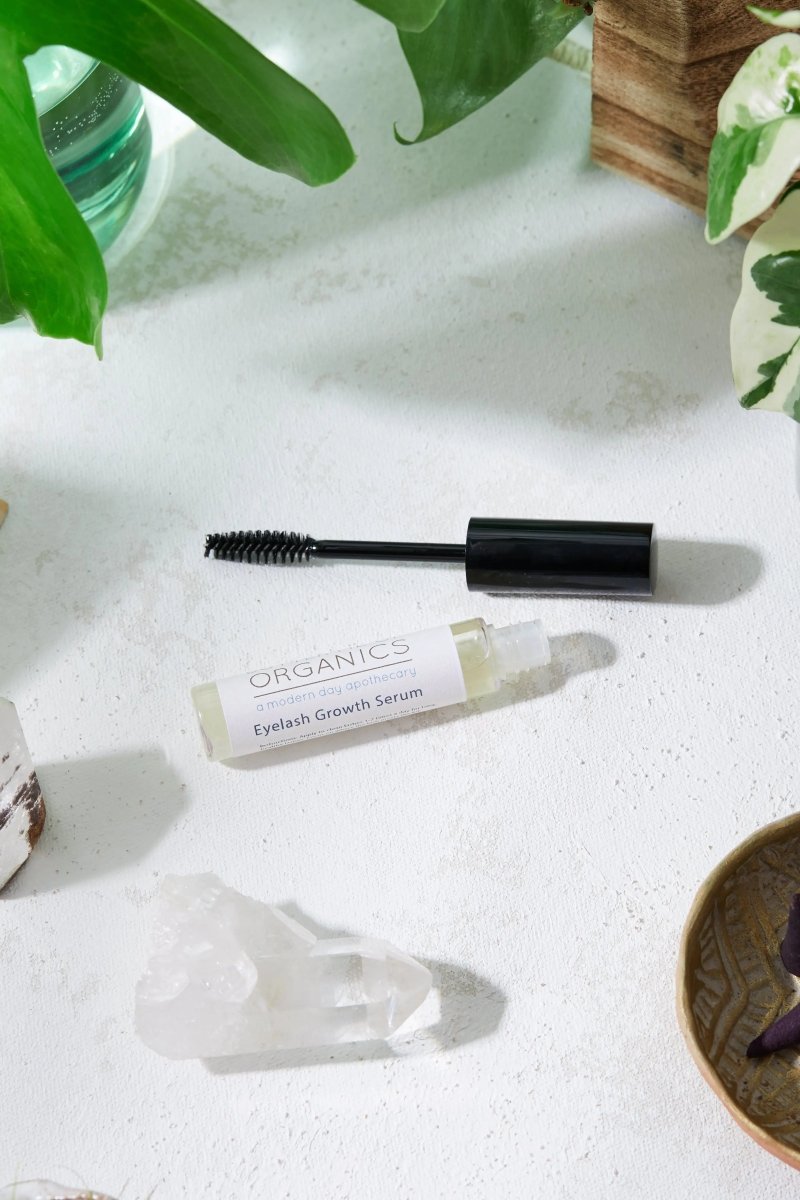 Organic Eyelash Growth Serum with Natural Ingredients for Beautiful Lashes - Everetts Place