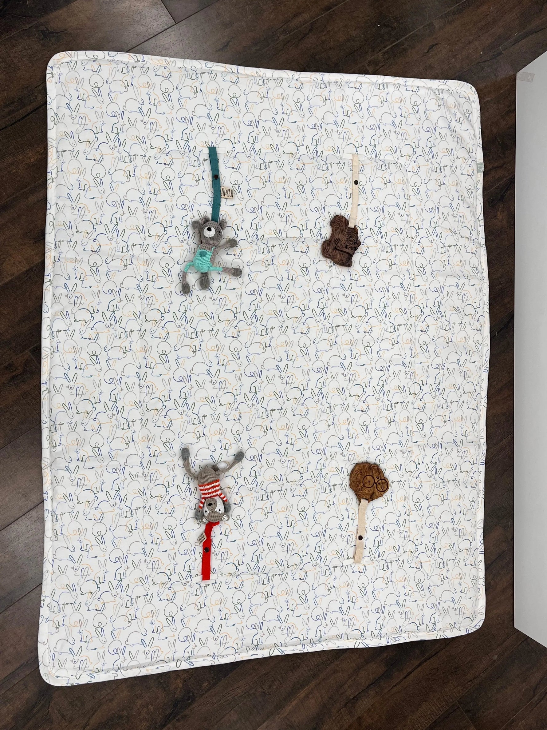 Finn + Emma Organic Play Mat | Rectangle | Bunnies - 