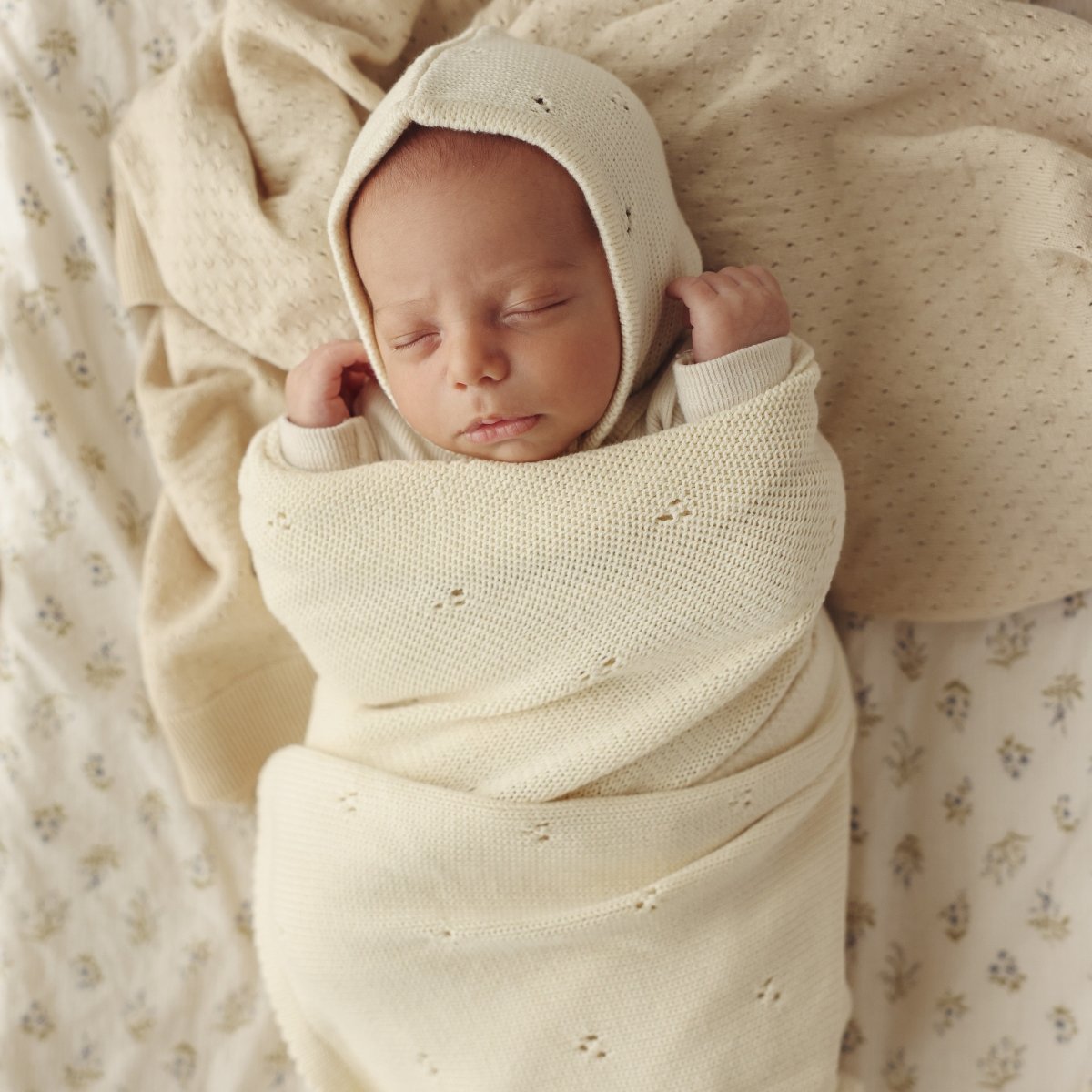 Bleu La La Organic Pointelle Swaddle Blanket and Hat Gift Set - Everetts Place Boutique - 