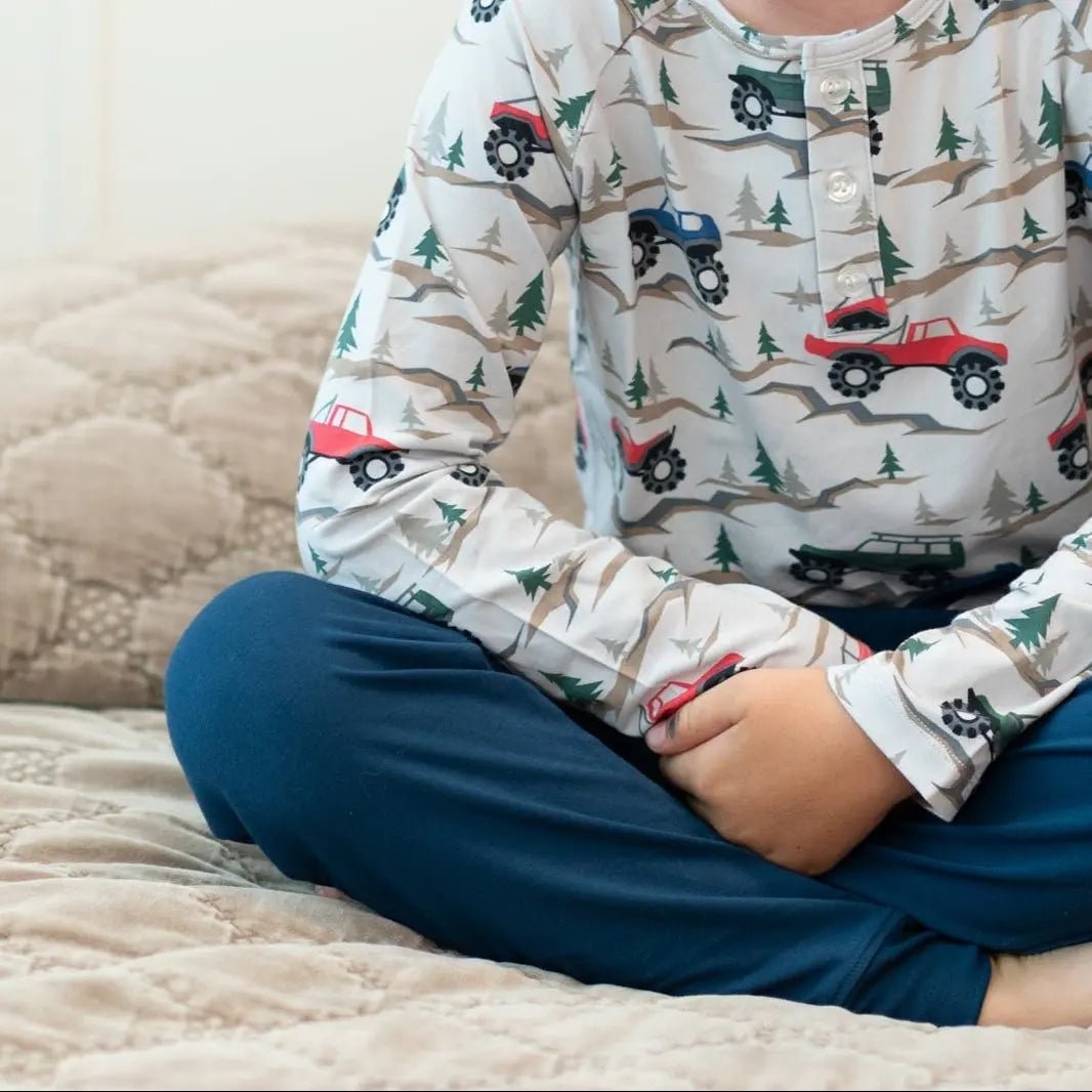 Sweet Bamboo Over The River Raglan Henley - 