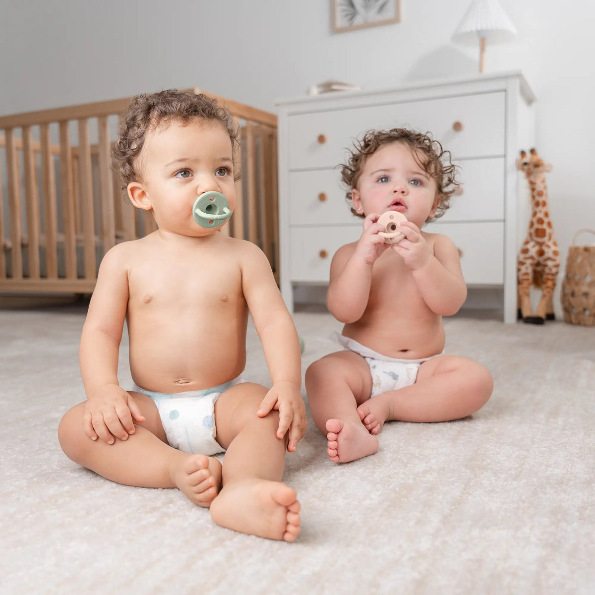 Comfy Cubs Pacifiers in Multicolor Neutral, 5 Pack - 