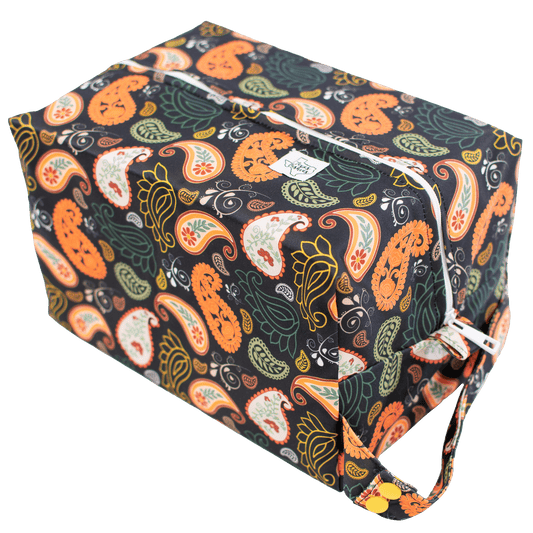 Paisley Diaper Pod with Two Layers of PUL and Zipper Closure for 8 to 12 Diapers Texas Tushies