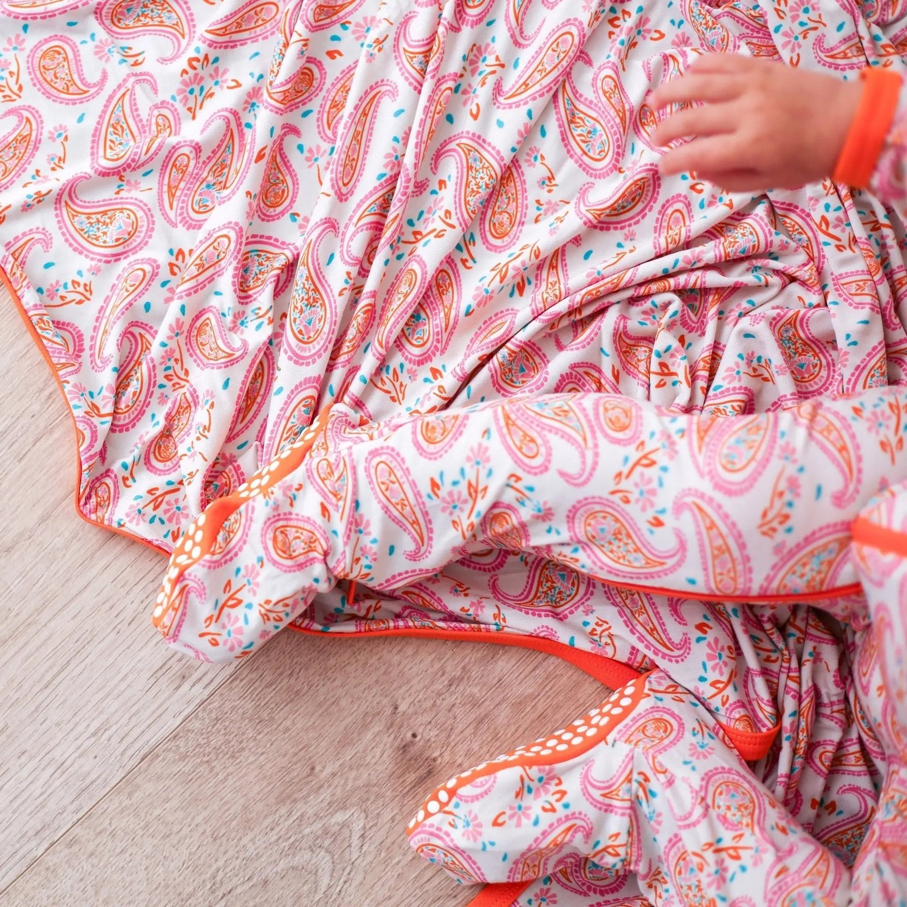 Bestaroo Paisley Swaddle - 