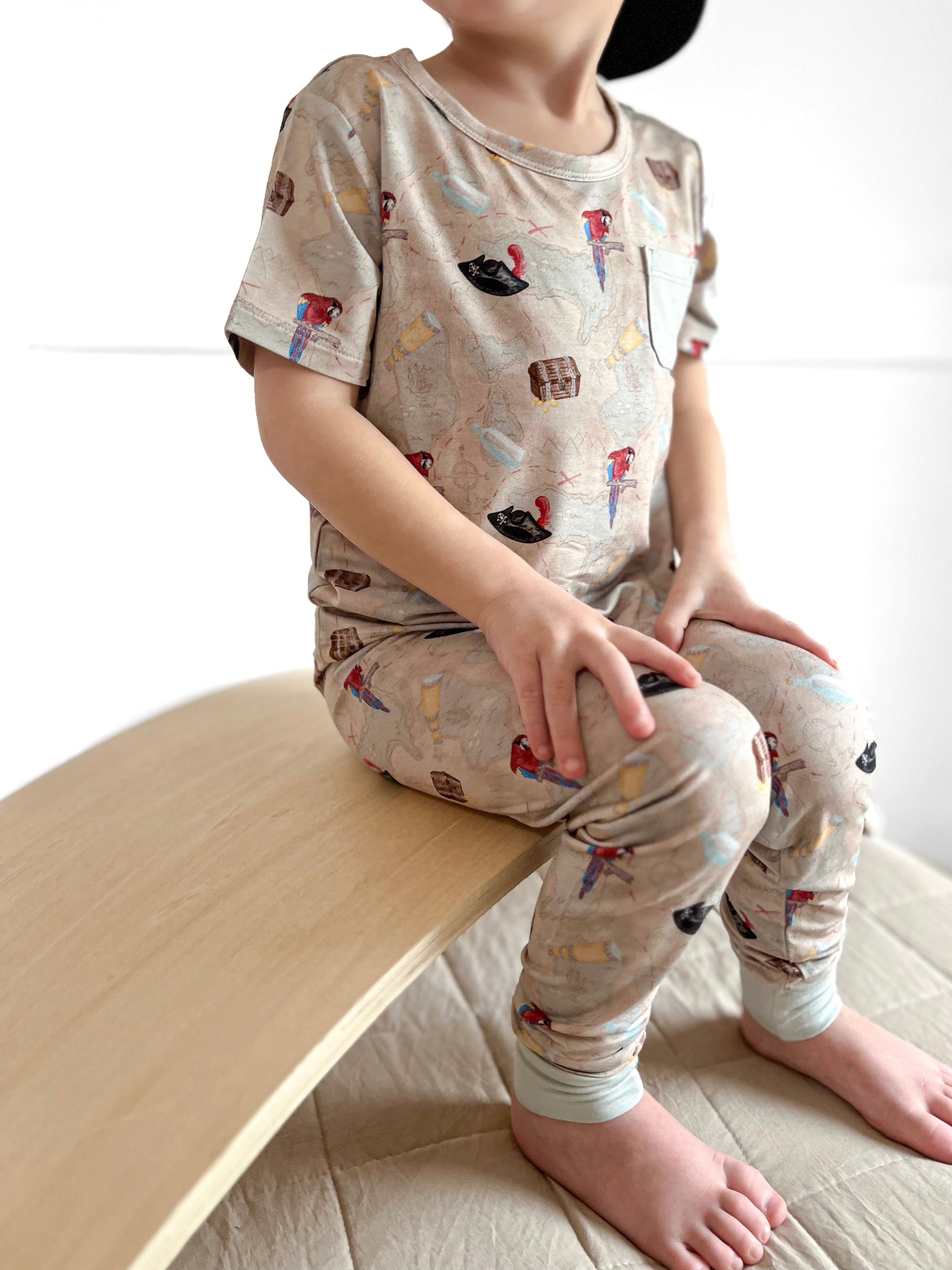 DREAM BIG LITTLE CO PARROT BAY DREAM POCKET TEEEveretts Place