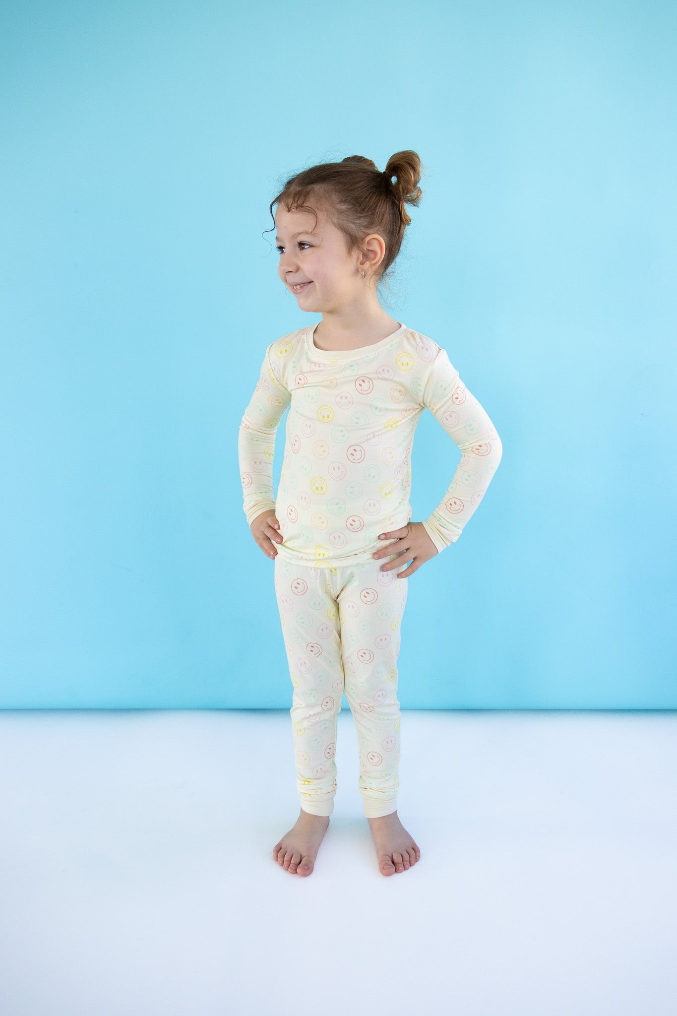 DREAM BIG LITTLE CO PASTEL SMILES DREAM SETEveretts Place