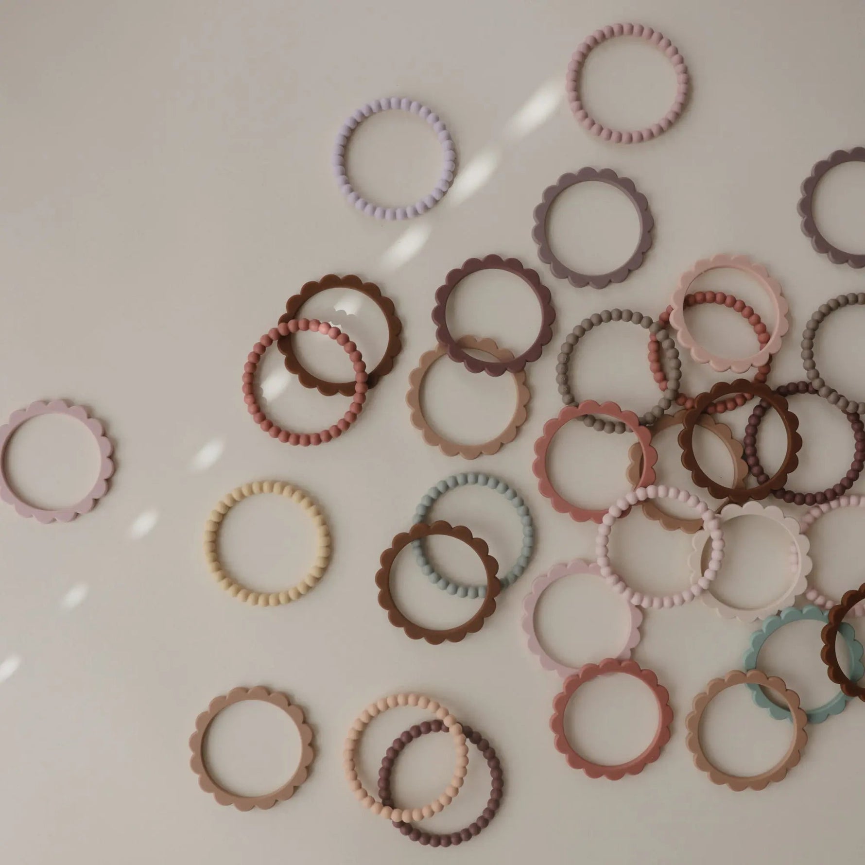 Mushie Pearl Teether Bracelet - 