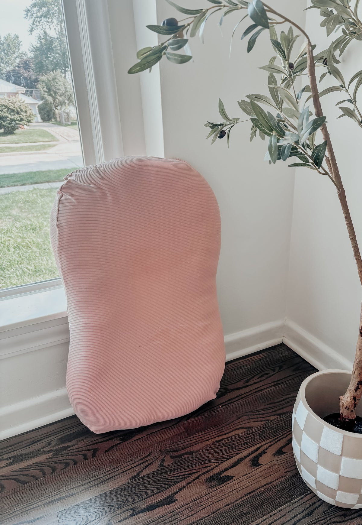 Little Mae & Co Peony Pink Baby Lounger CoverEveretts Place