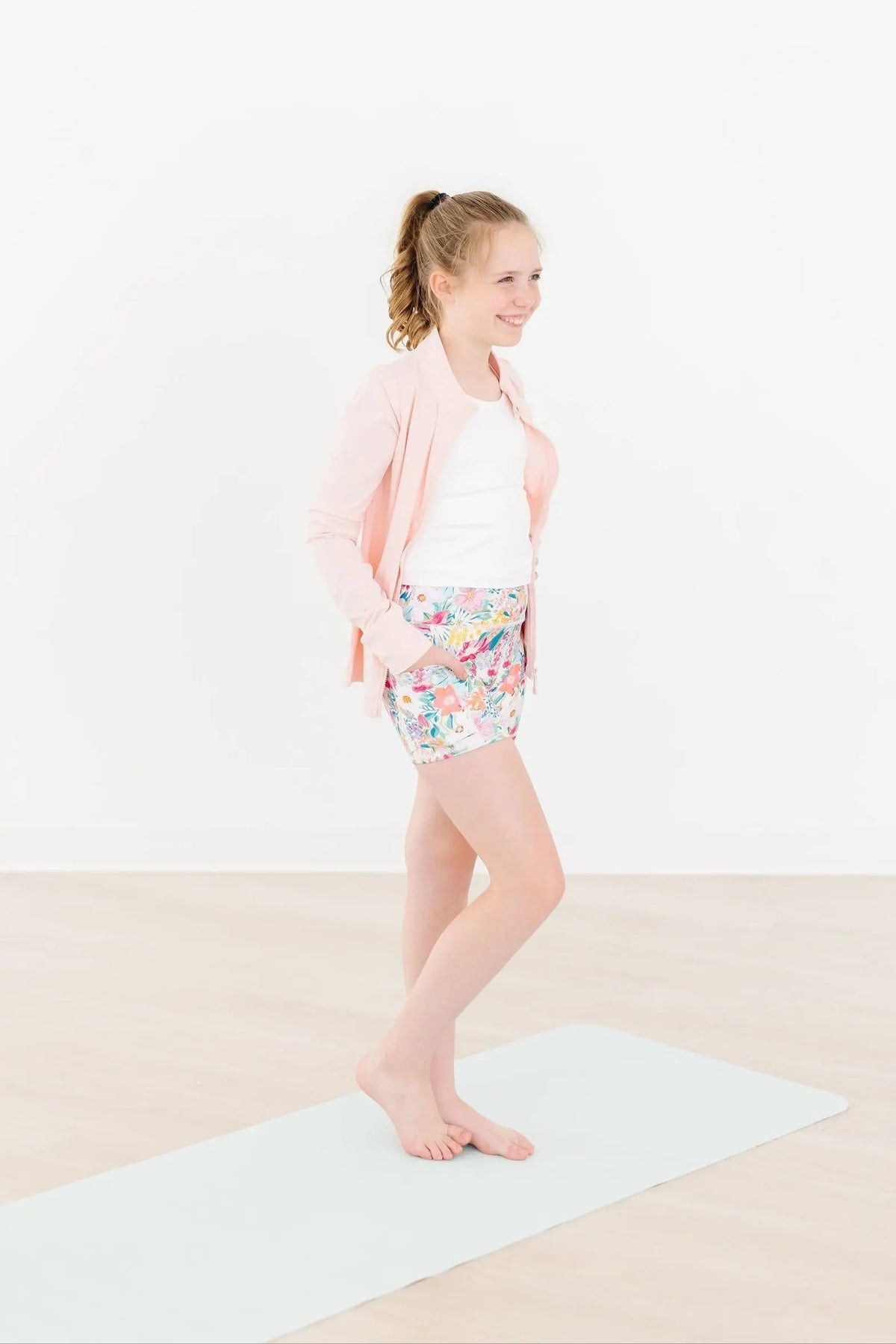 Mila & Rose ® Petal Power Active Shorty Shorts - 