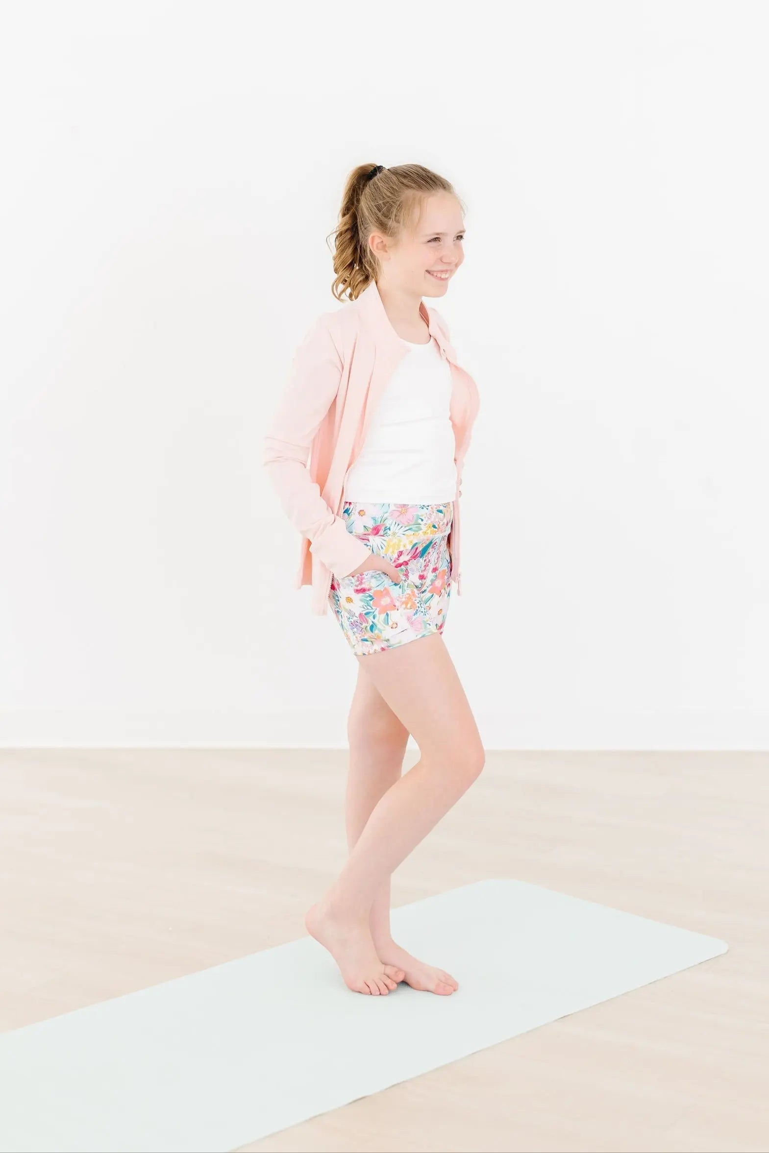 Mila & Rose ® Petal Power Active Shorty Shorts - 