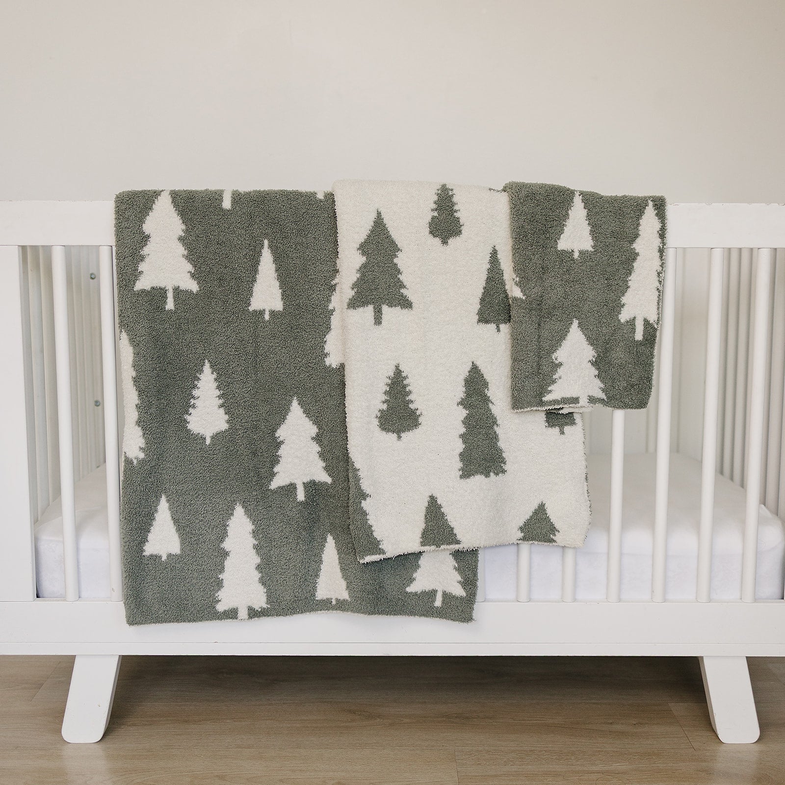 Mebie Baby Pines Plush Blanket - 