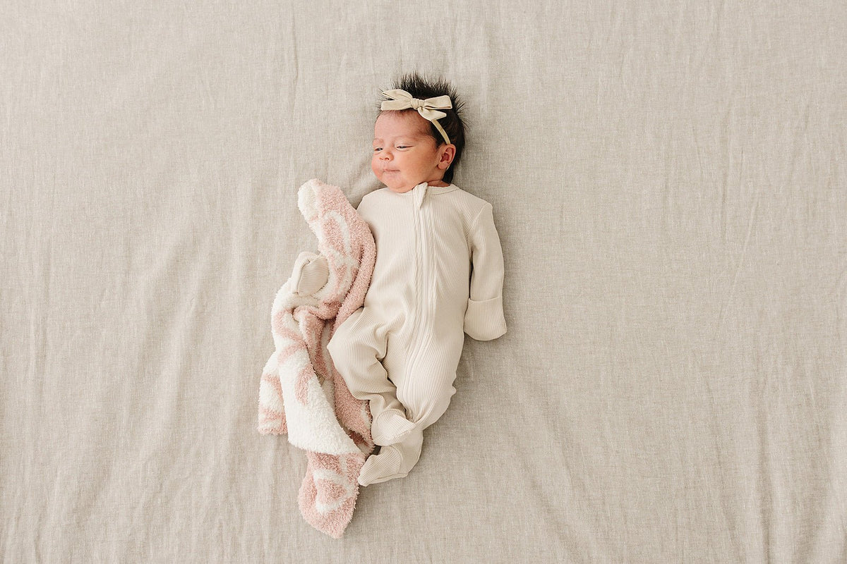Mebie Baby Pink Bow Plush Blanket Three Sizes Lightweight And Breathable - 