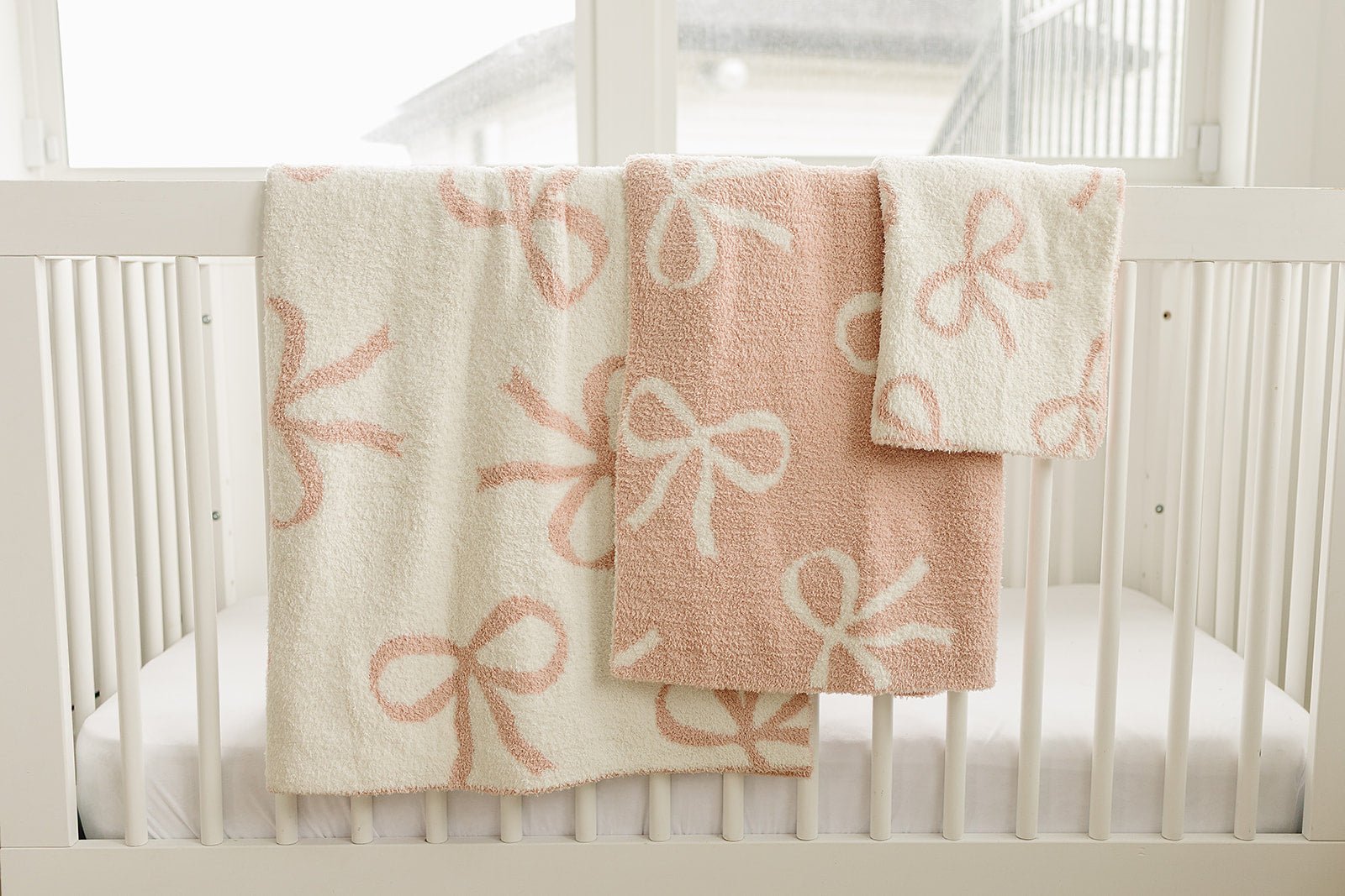 Mebie Baby Pink Bow Plush Blanket Three Sizes Lightweight And Breathable - 