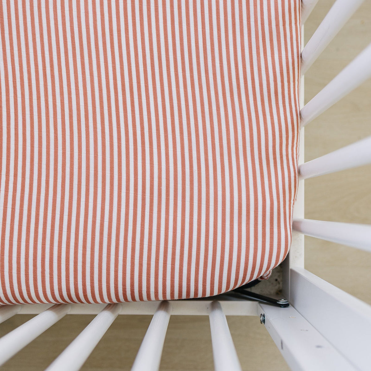 Mebie Baby Pink Stripes Muslin Crib Sheet - 