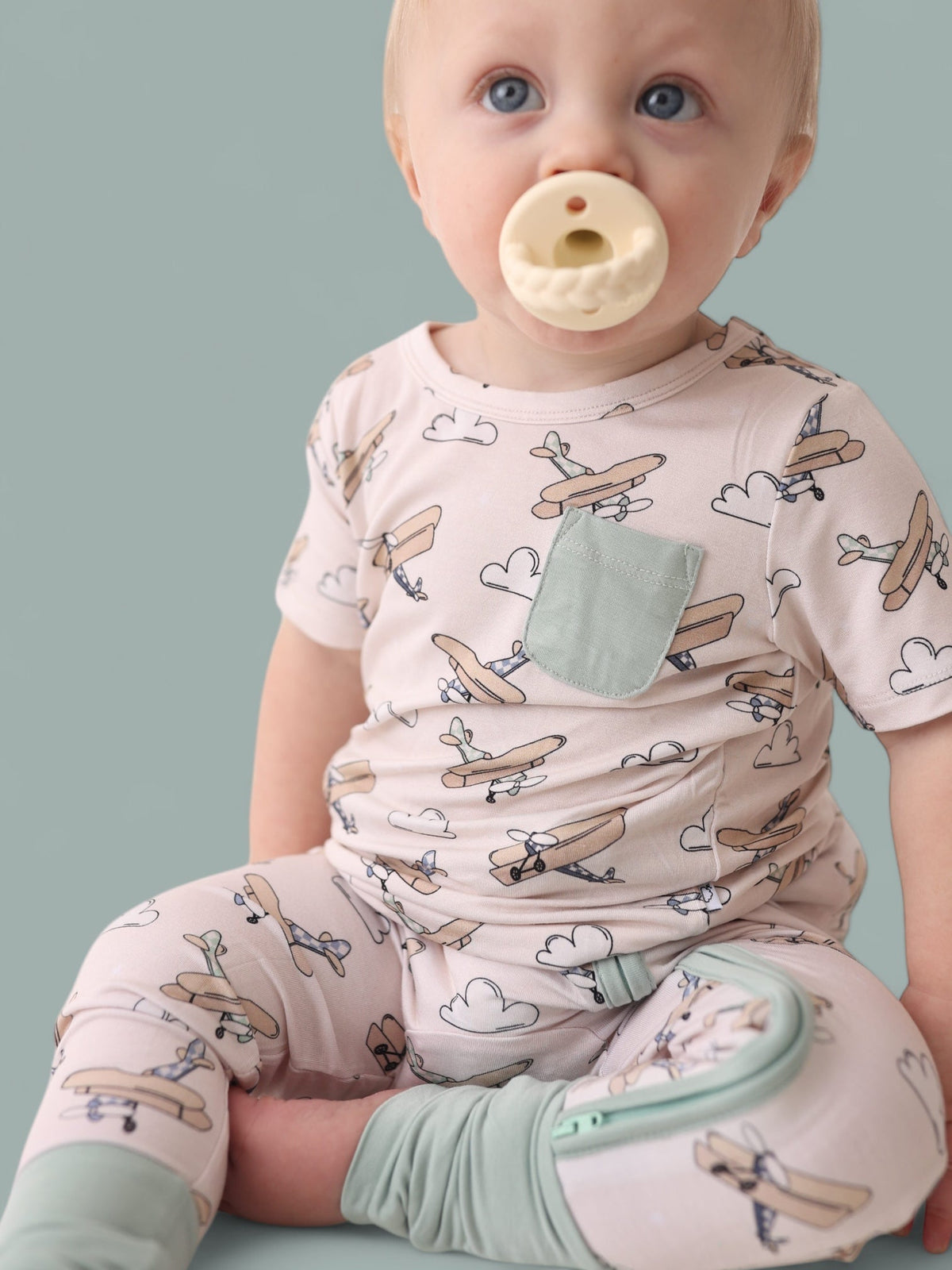DREAM BIG LITTLE CO PLANE FUN DREAM POCKET TEEEveretts Place