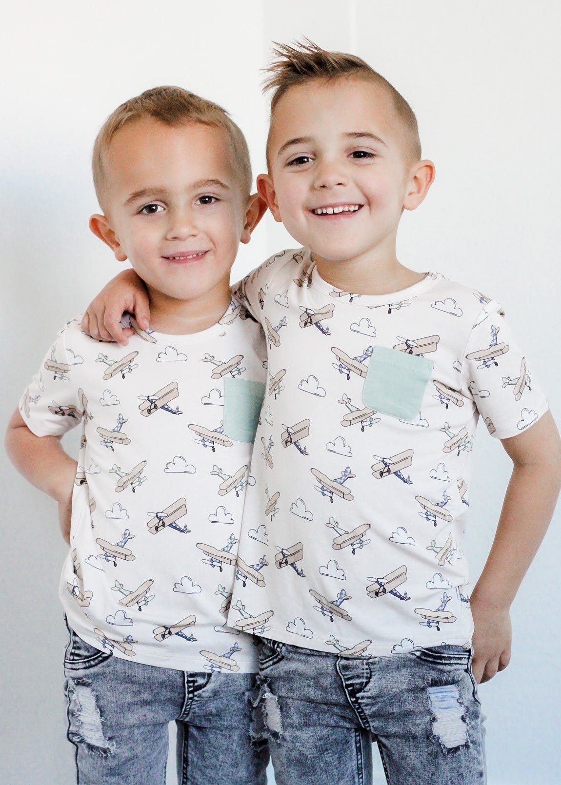 DREAM BIG LITTLE CO PLANE FUN DREAM POCKET TEEEveretts Place