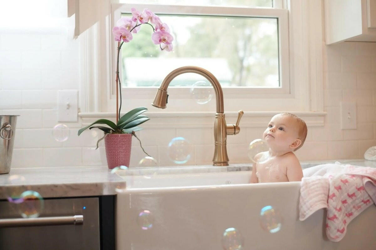 Newcastle Classics Pop Of Pink Wash Cloth Set with 100 Percent Plush Cotton for Bath Time Essentials - 