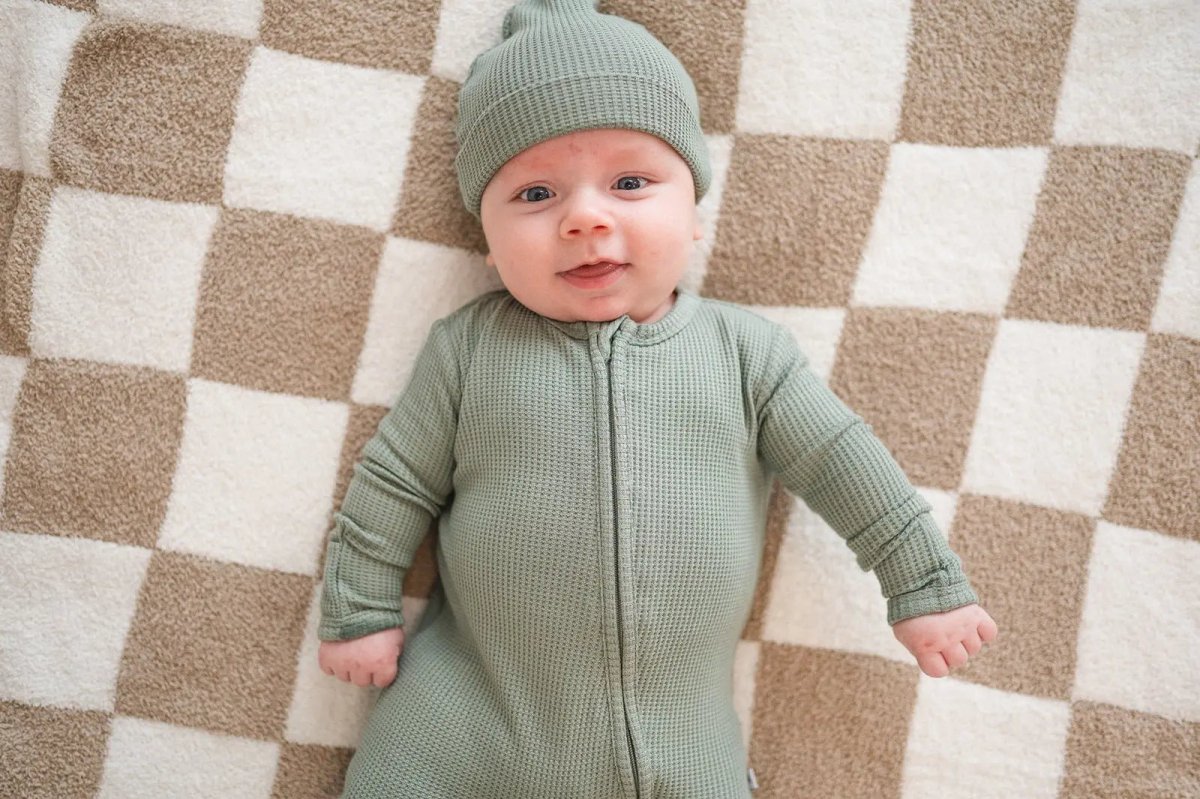 Harp Angel Boutique Premium Plush Blanket with Checkered Design for Cozy Nurseries - 