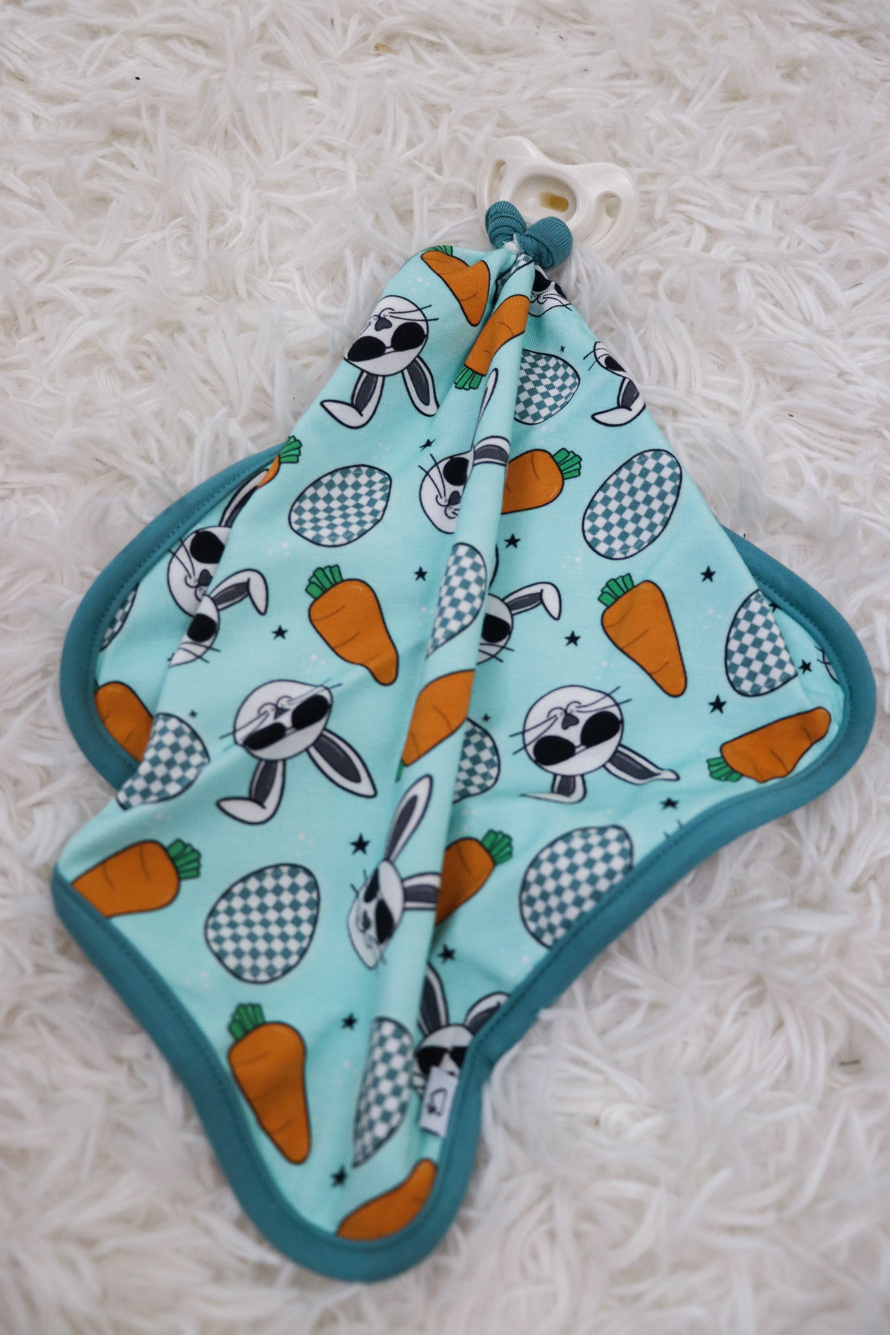 DREAM BIG LITTLE CO RAD RABBIT DREAM LOVEYEveretts Place