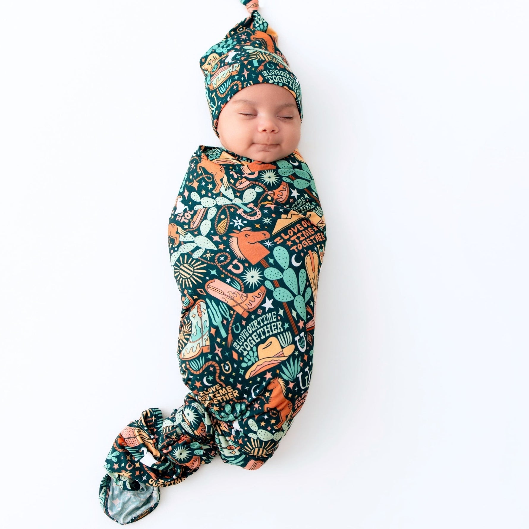 Raising Mama Raising Mama Newborn Cap with Bamboo Fabric for Newborns