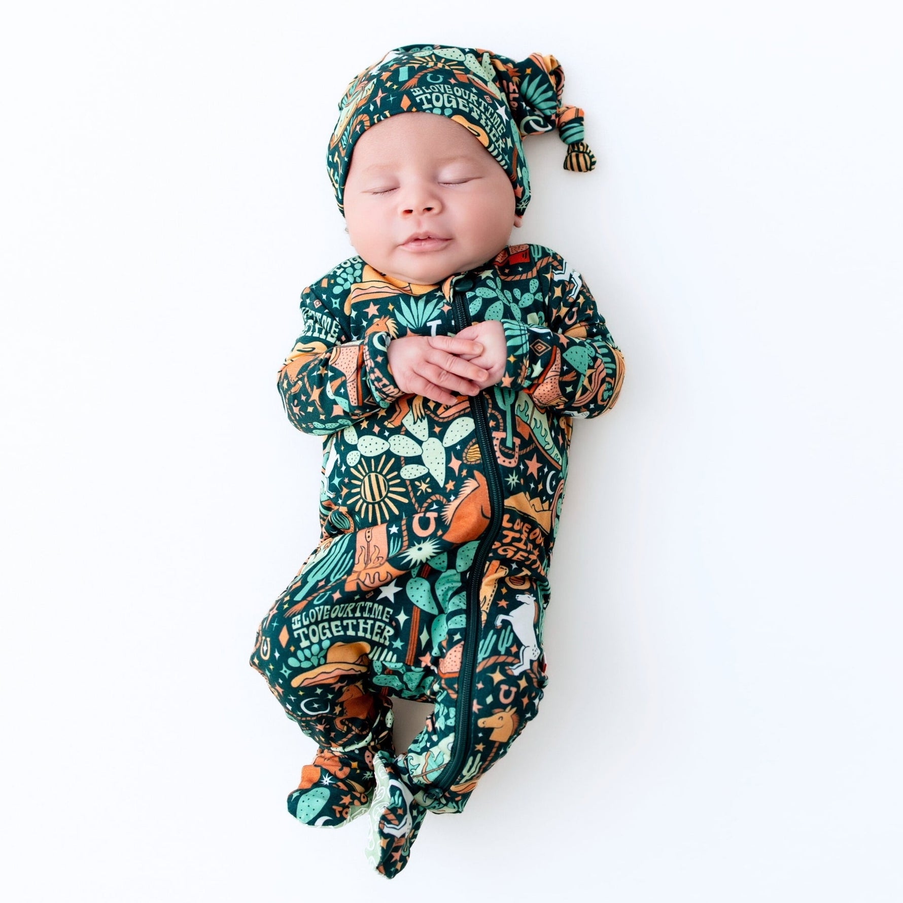 Raising Mama Raising Mama Newborn Cap with Bamboo Fabric for Newborns