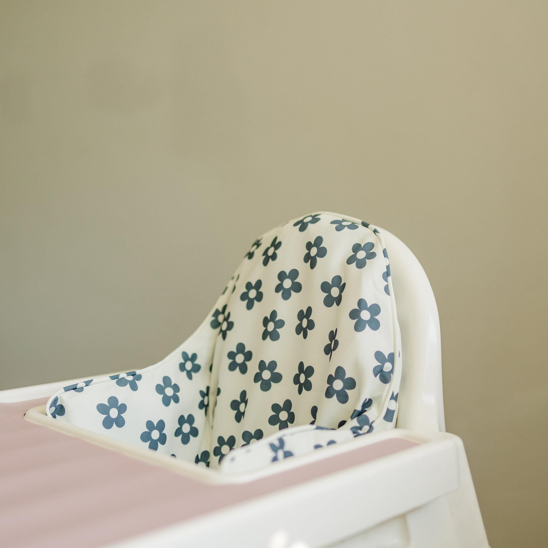 Little Joy Co. Retro Black & White Daisy IKEA Antilop Cushion CoverEveretts Place