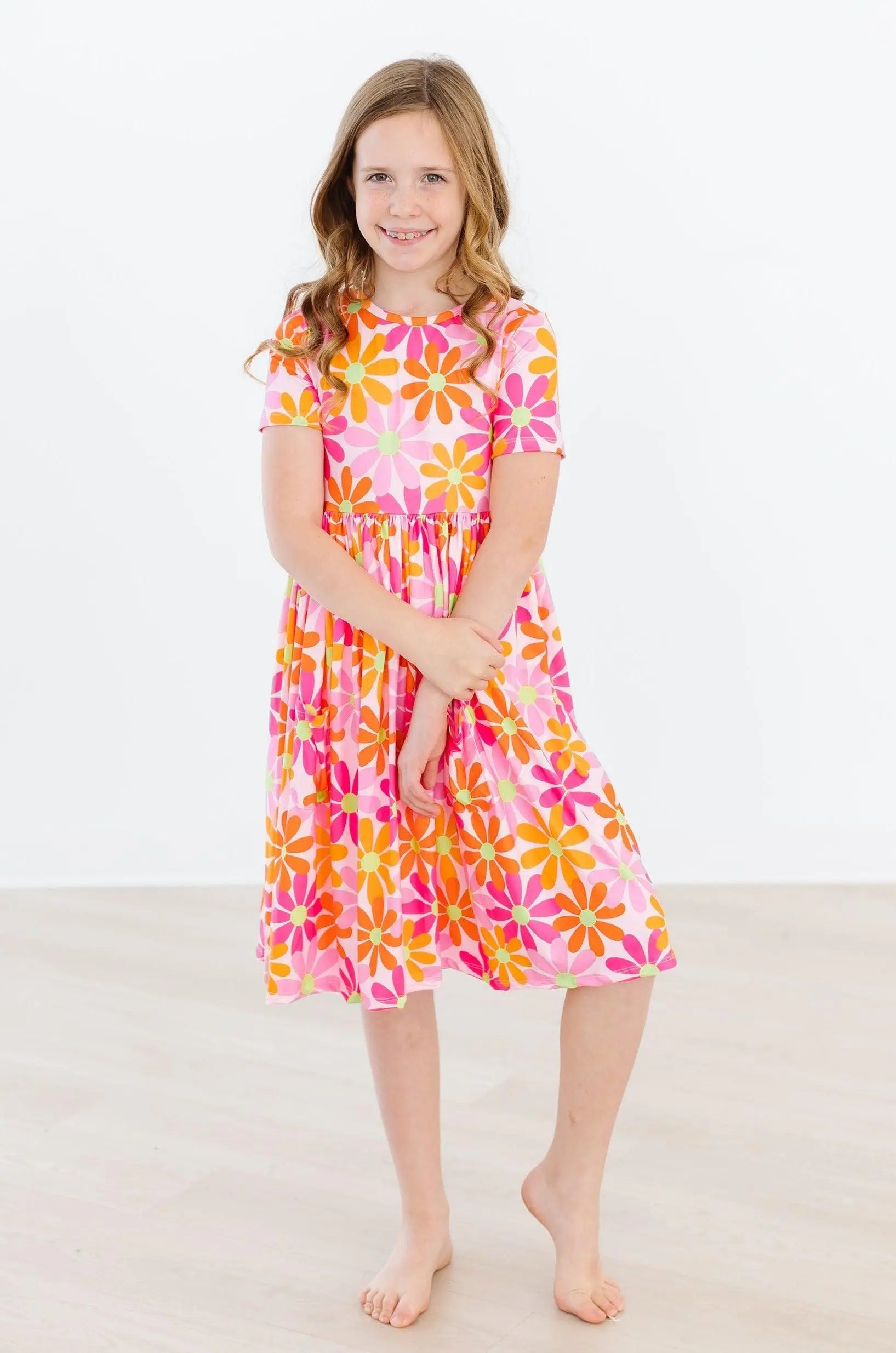 Mila & Rose ® Retro Daisies S/S Pocket Twirl Dress - 