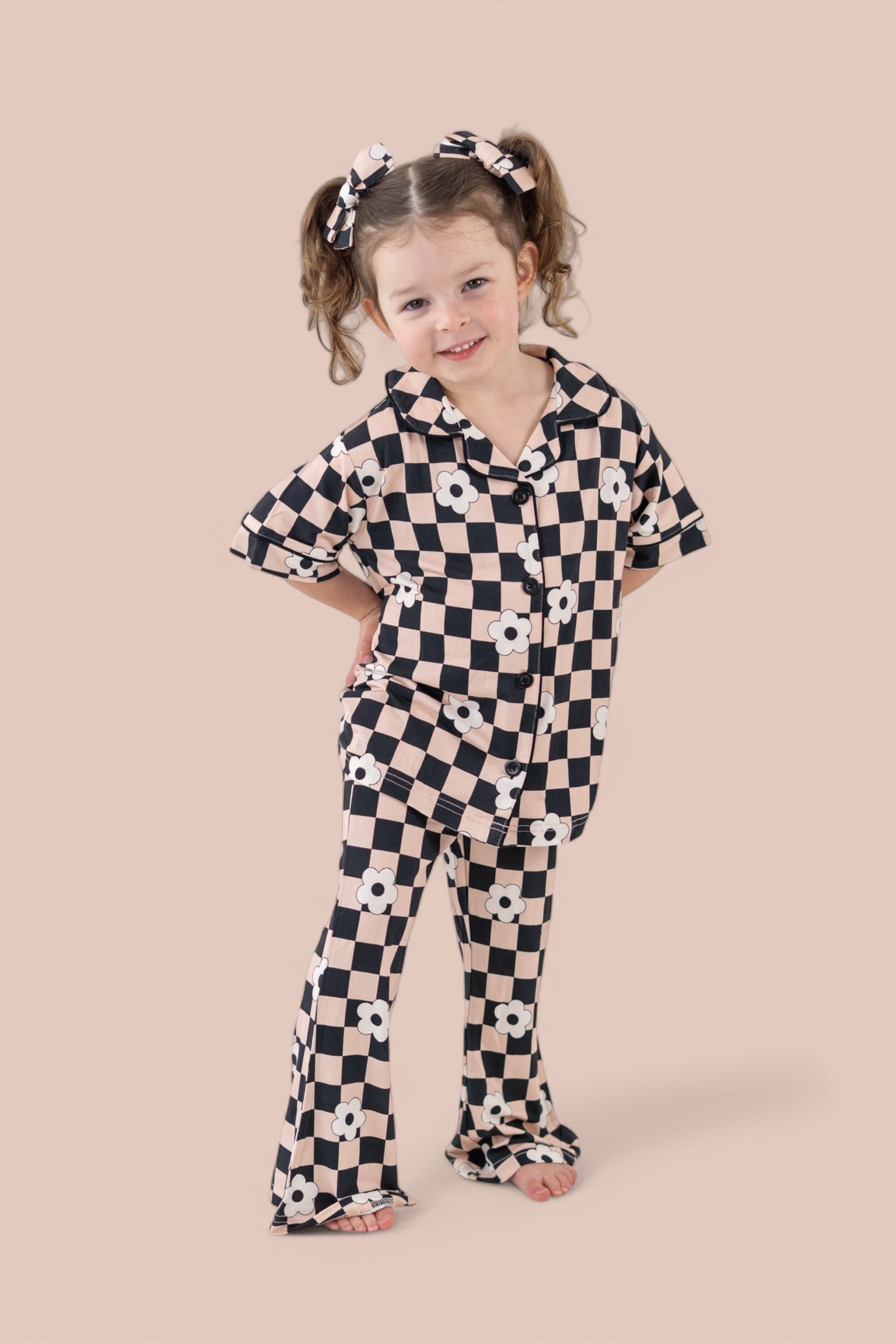 DREAM BIG LITTLE CO RETRO DAISY CHECKS SHORT SLEEVE DREAM GIRL'S FLARE SETEveretts Place