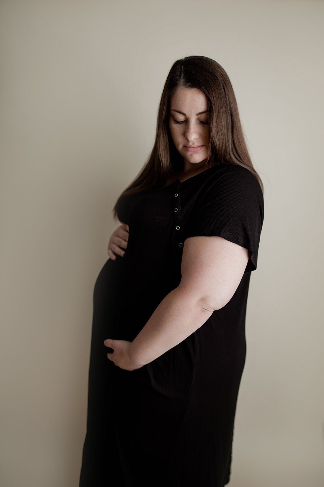 Three Little Tots Ribbed Black Labor and Delivery Nursing Hospital GownEveretts Place
