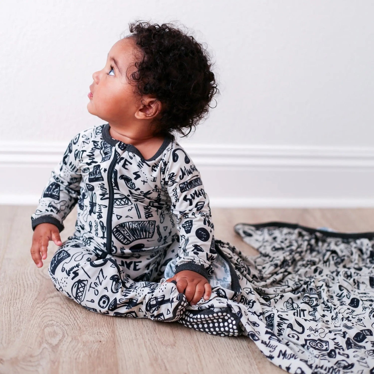 Bestaroo Rockin Jams Swaddle - 