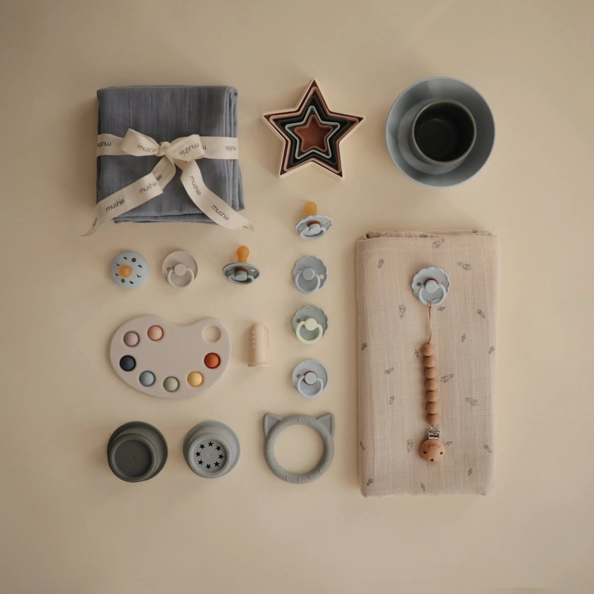 Mushie Round Dinnerware Bowl Set BPA Free Plastic Dishwasher Safe Microwave Safe - Everetts Place Boutique - 