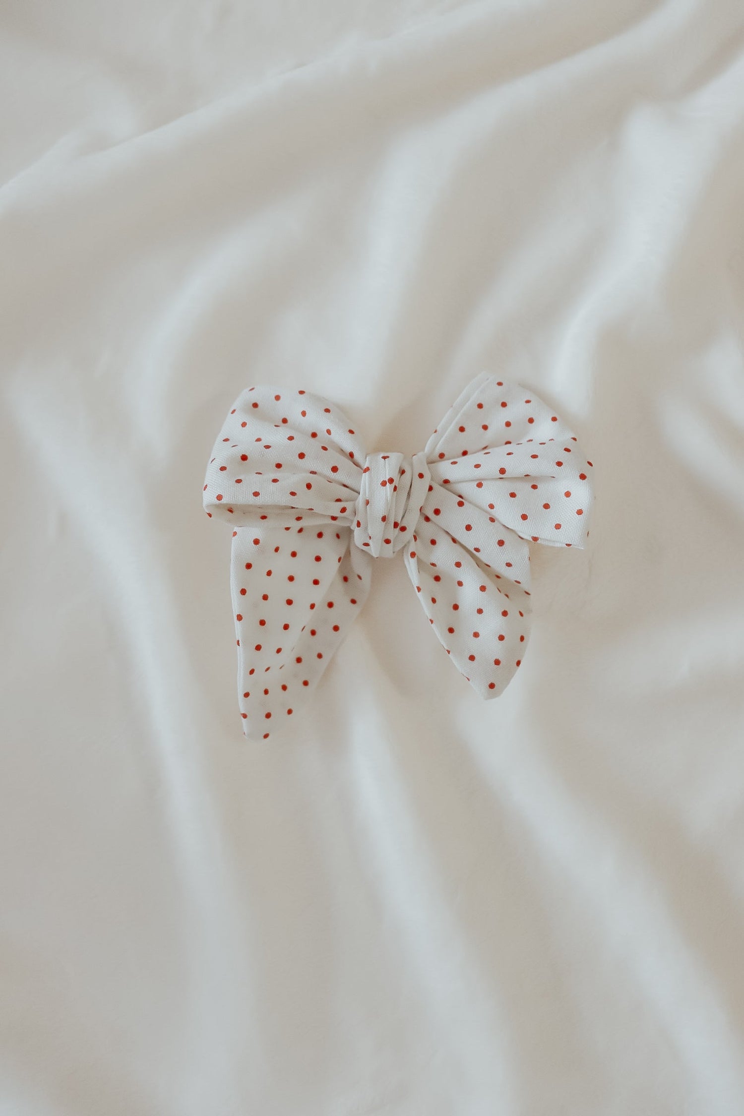 Ruby Bow Clips - White, Textile, Pink, Bow tie, Linens | Everetts Place