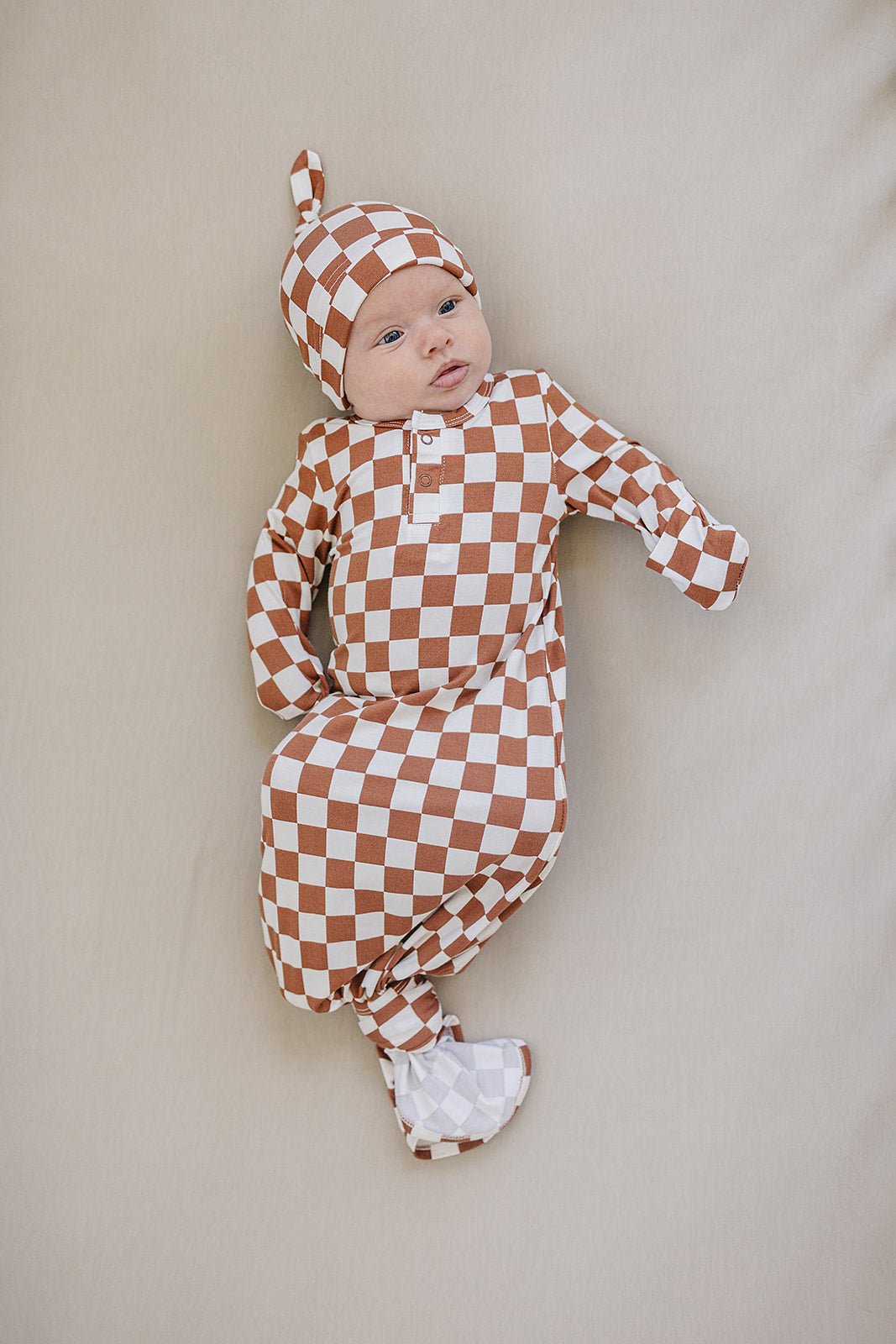 Mebie Baby Rust Checkered Bamboo Knot Gown - 