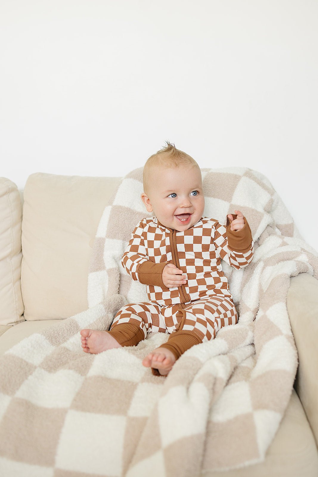 Mebie Baby Rust Checkered Ribbed Bamboo Zipper - 