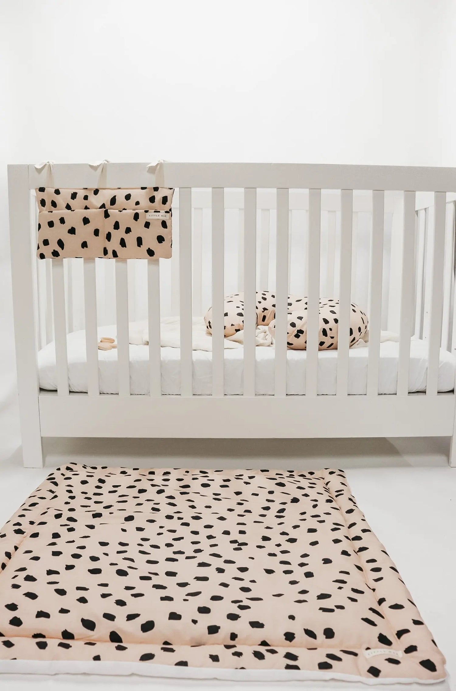 Little Mae & Co Sahara Crib Organizer - 