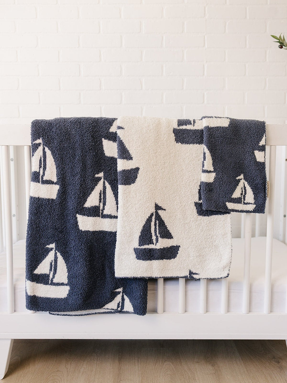 Mebie Baby Sailboat Plush Blanket - 