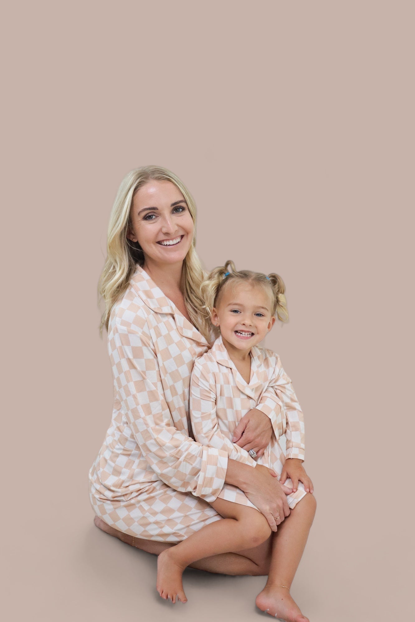 DREAM BIG LITTLE CO SANDY CHECKERS GIRL'S DREAM GOWNEveretts Place