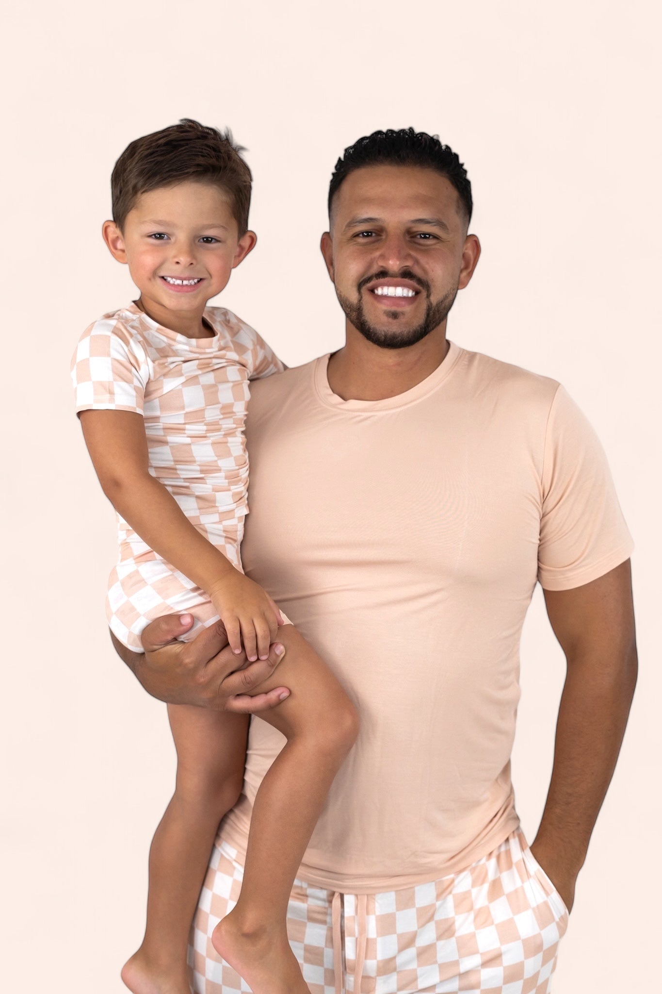 DREAM BIG LITTLE CO SANDY CHECKERS SHORT SLEEVE MEN'S DREAM JOGGER SETEveretts Place